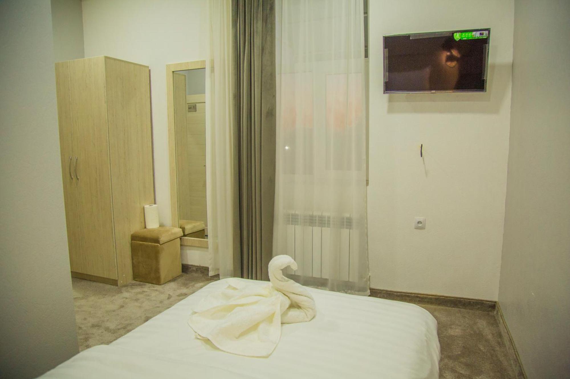 South Hotel Tasken Kültér fotó