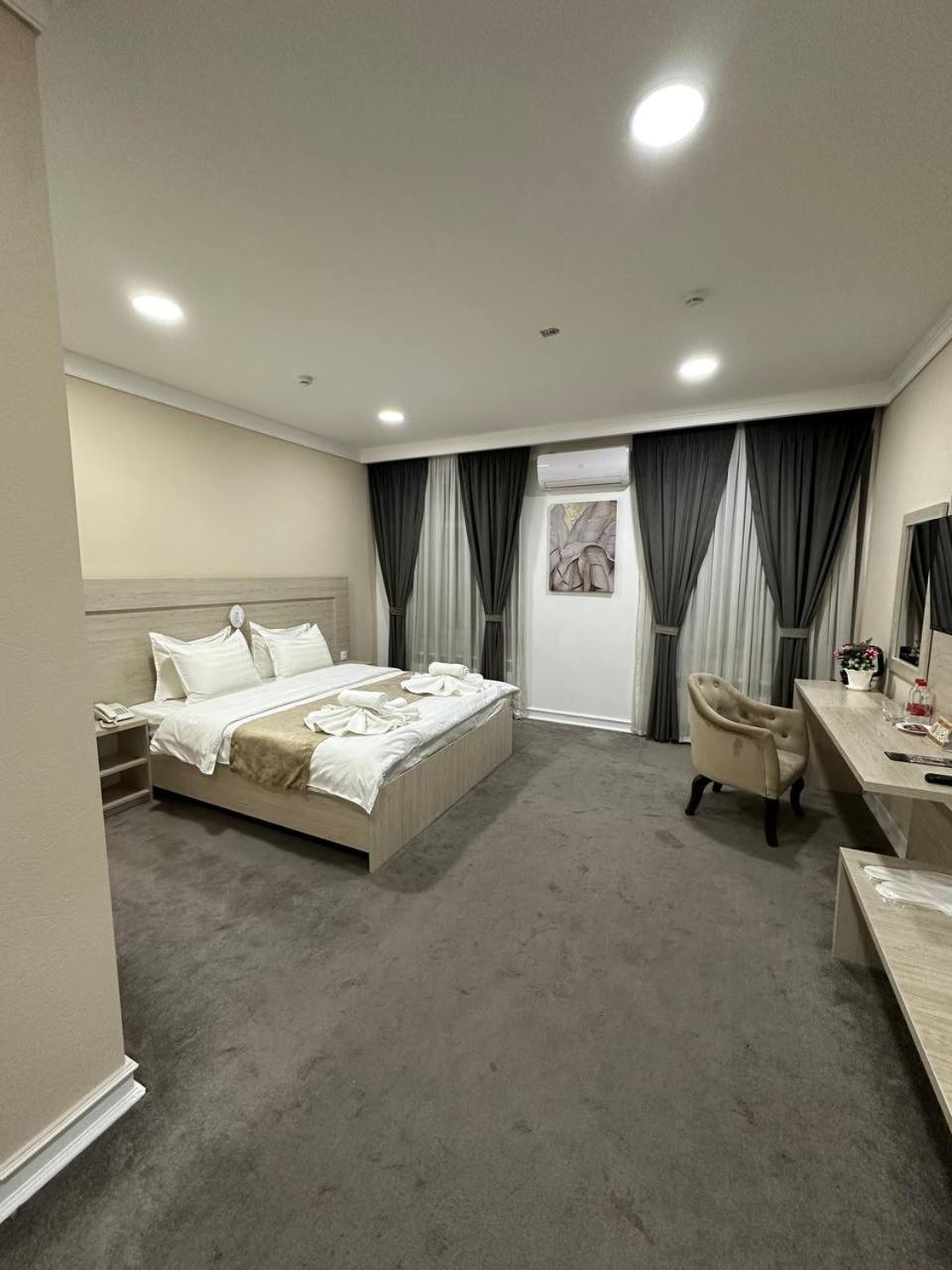 South Hotel Tasken Kültér fotó